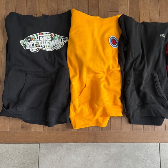 Boys age 12-14 clothes - Picture 5 of 6